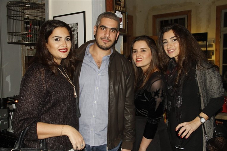 Sista Browns Christmas Pop up Store at Villa Paradiso